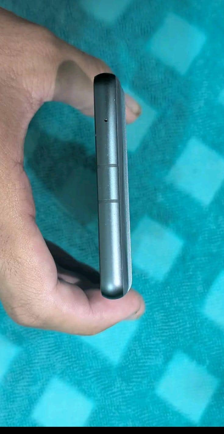 Google Pixel 7a 4