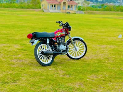 25 madel.    Islamabad number  aly rim. import rim 10/9 condition