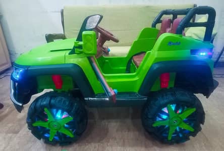 Full jambo size Kids 4X4 jeep car with 8Motors/with remote/swing mode/