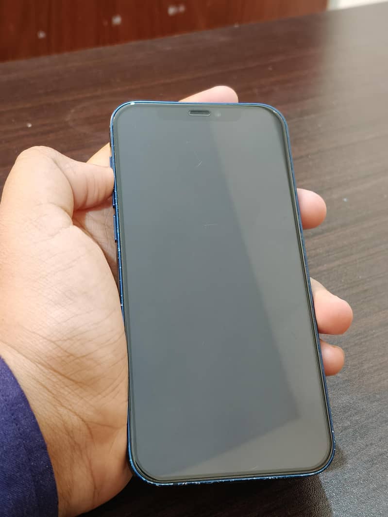 Apple iPhone 12 6