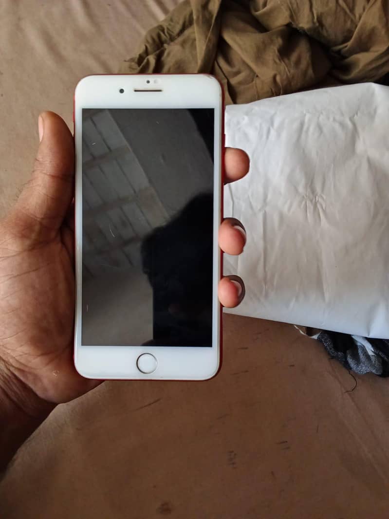 Apple iPhone 7 Plus 9