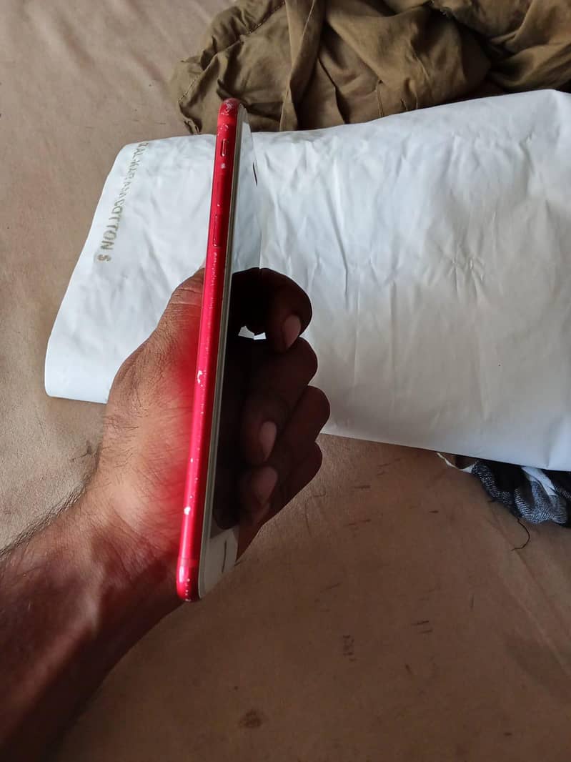 Apple iPhone 7 Plus 6