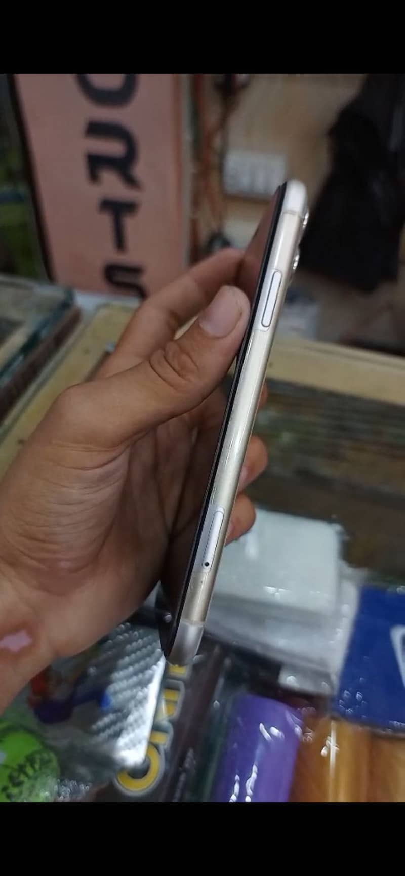 Apple iPhone 11 3