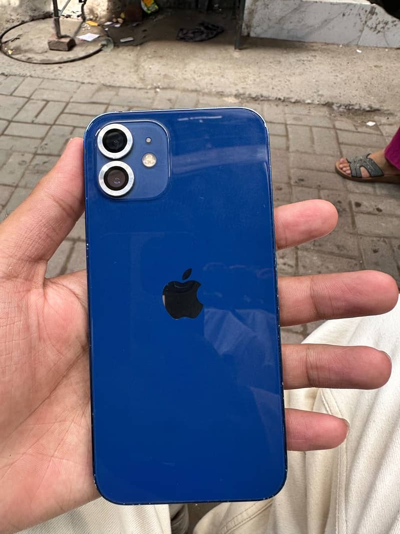 Apple iPhone 12 2