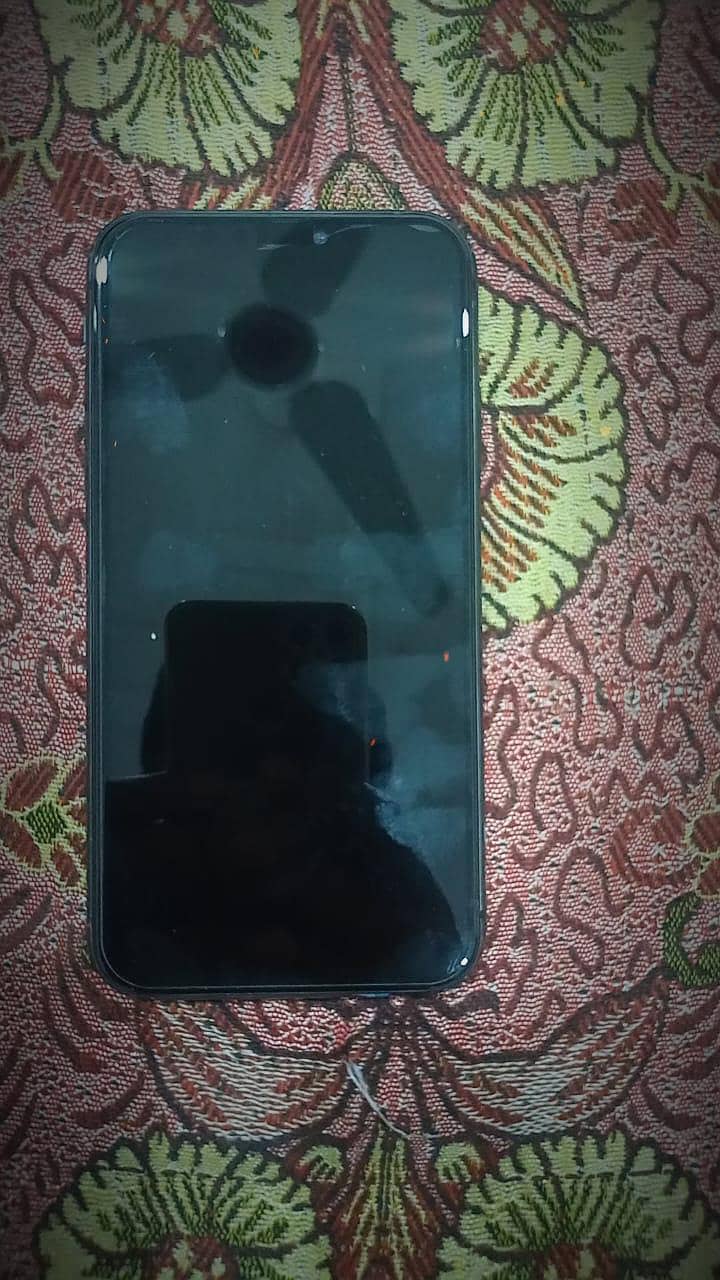 Apple iPhone 11 4