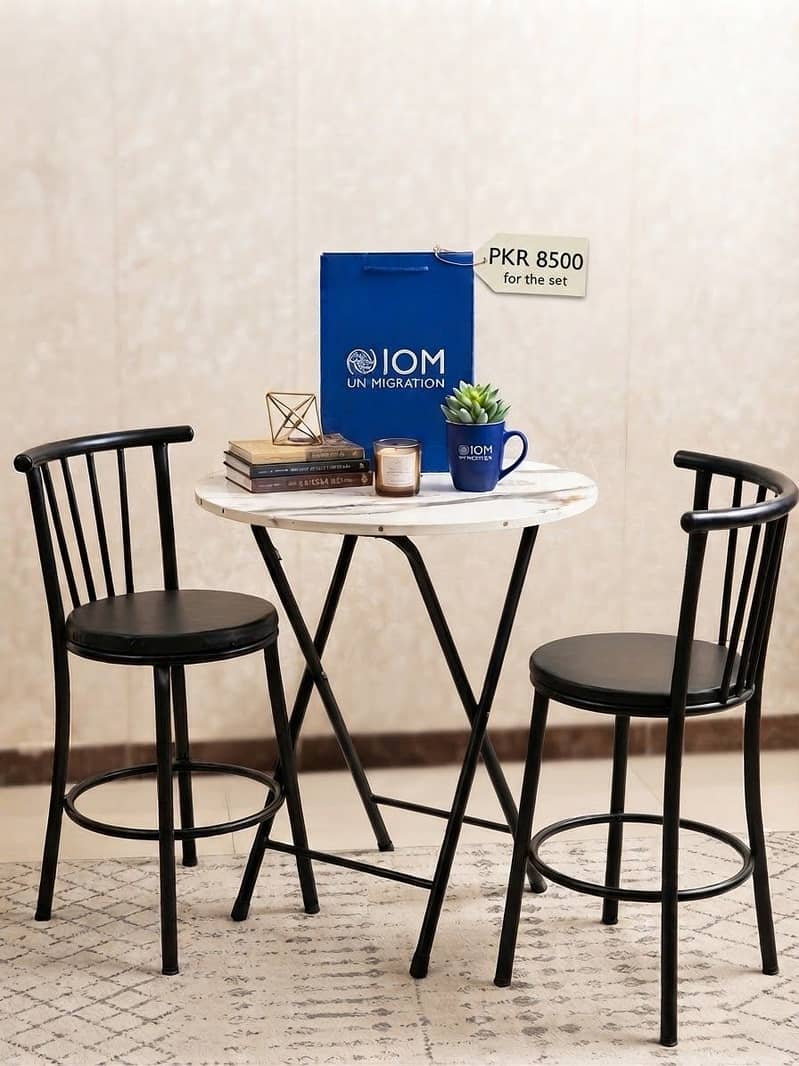 Table with 2 Chairs 0