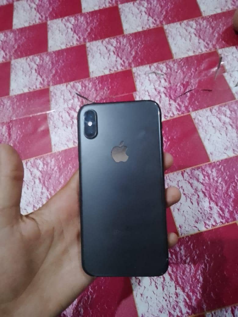 Apple iPhone X 5