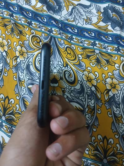 Apple iPhone XR