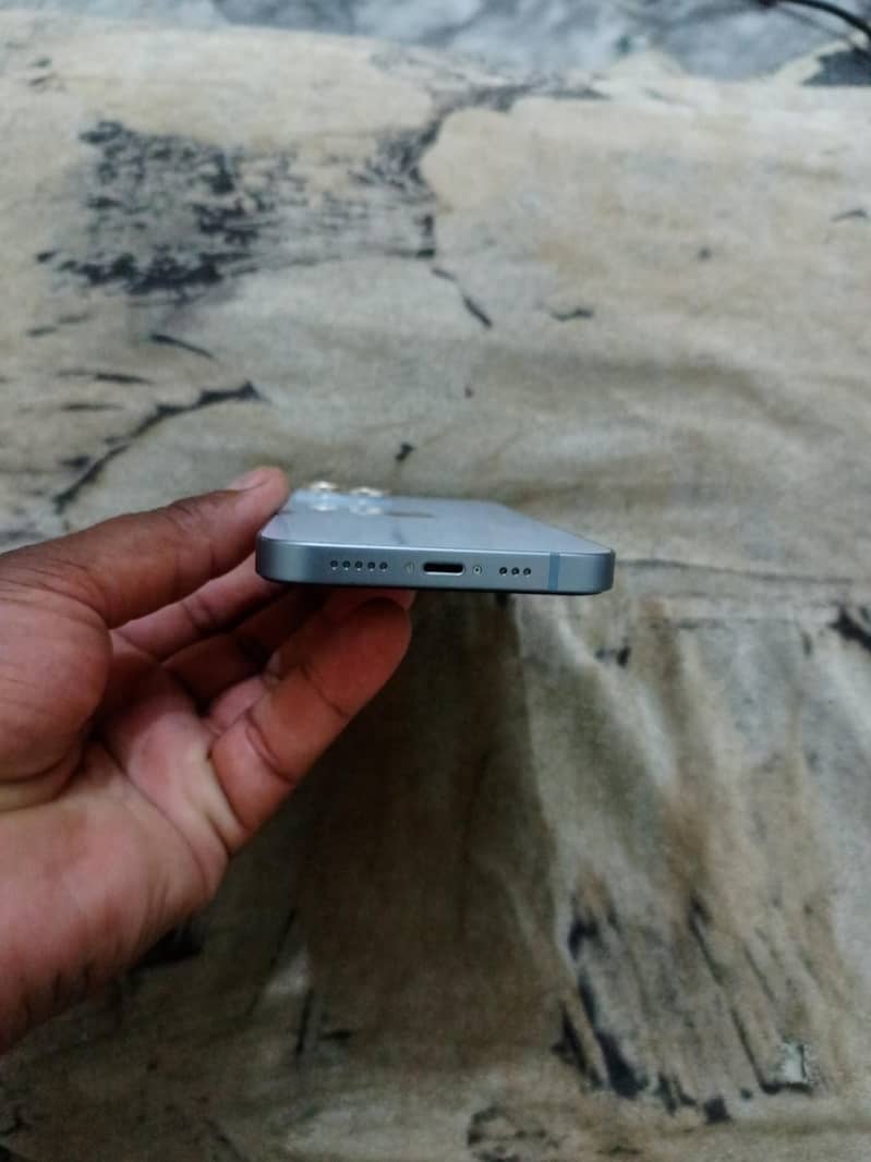 Apple iPhone 14 2