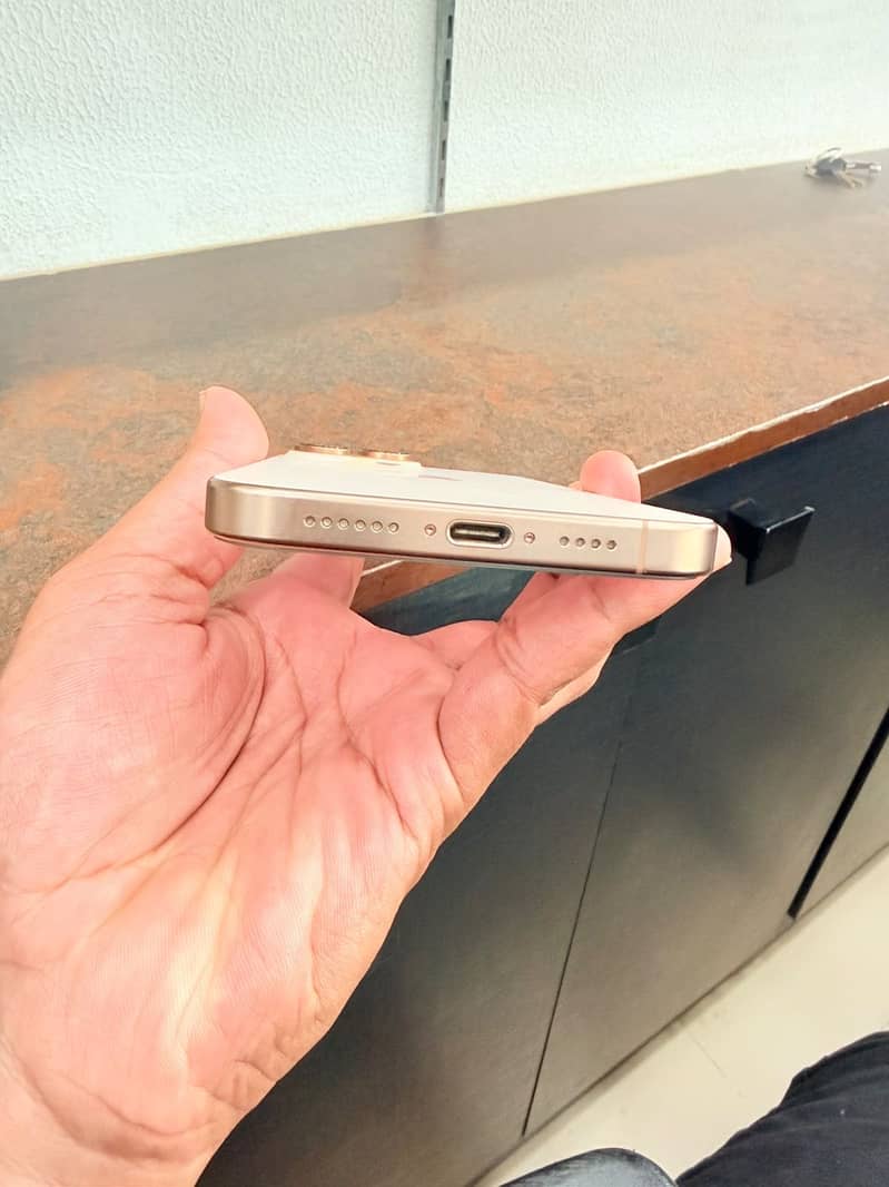 Apple iPhone 16 Pro Max Factory with box 4
