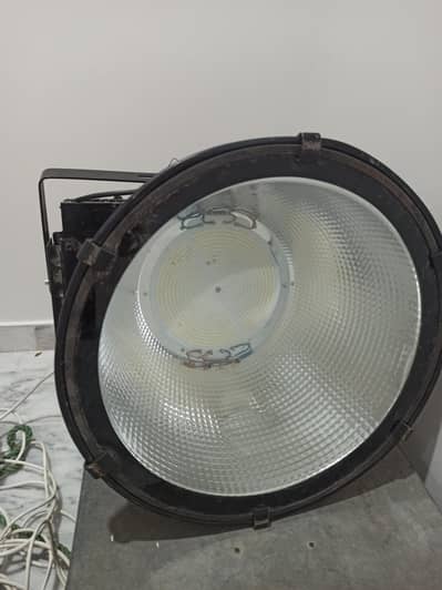 Heavy Duty 1000W LED Searchlight / Stadium Focus Light (IP65)