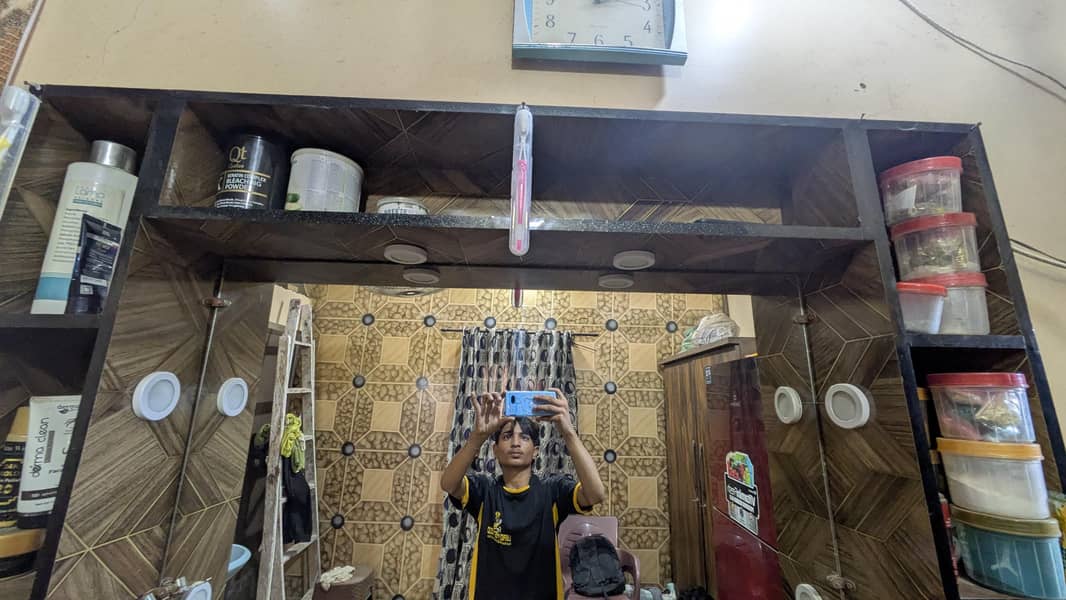 mirror 4