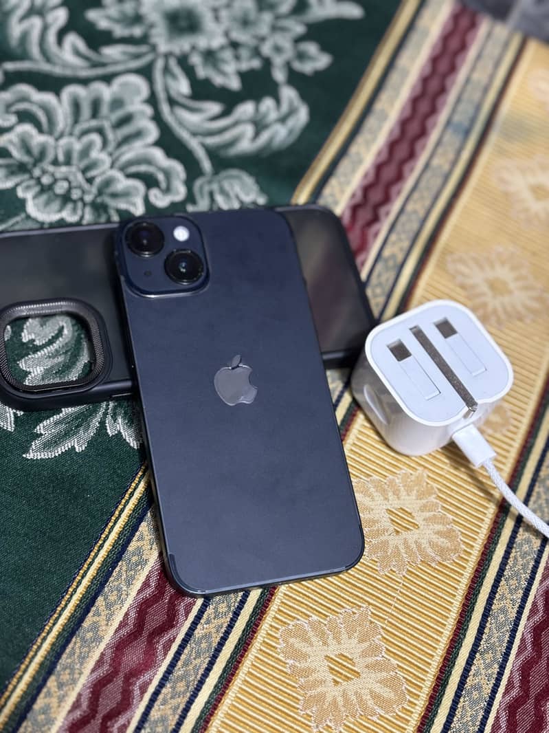 Apple iPhone 14 4