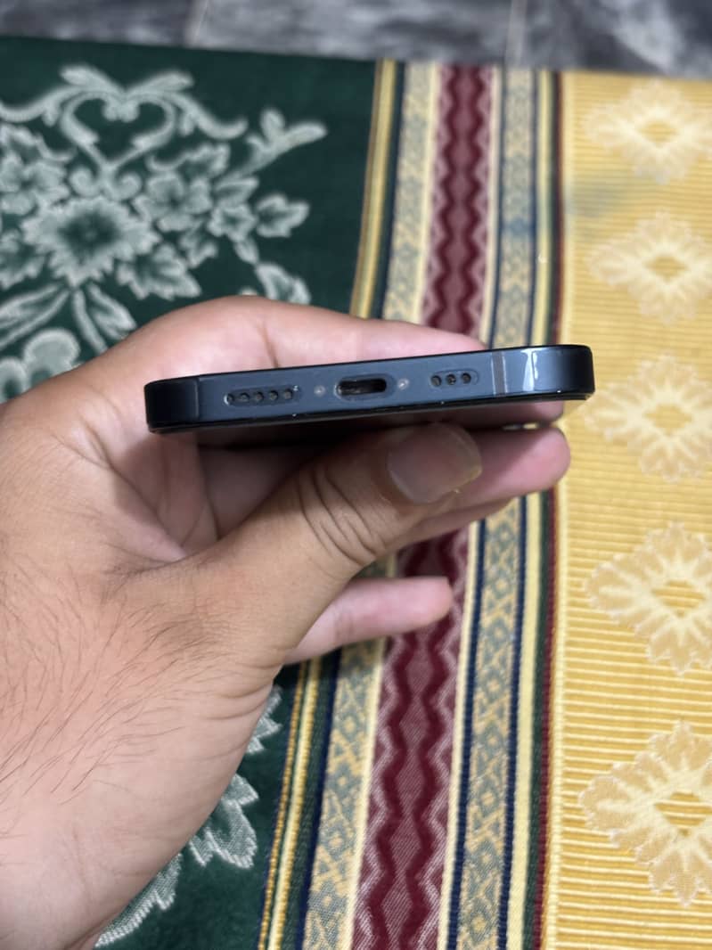 Apple iPhone 14 6