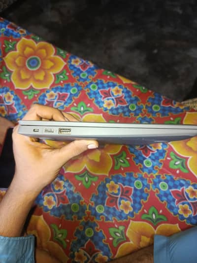 Chromebook