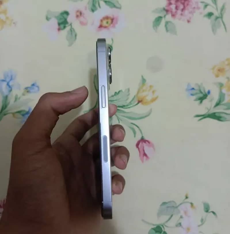 Apple iPhone 13 Pro 3