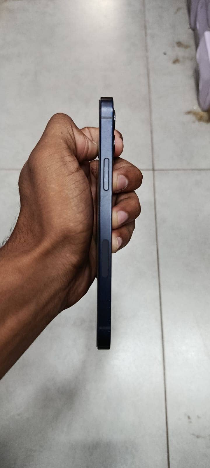 Apple iPhone 12 3