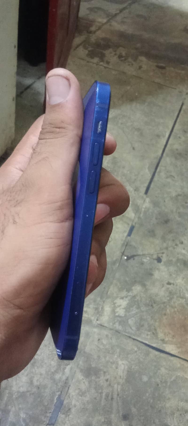 Apple iPhone 12 2