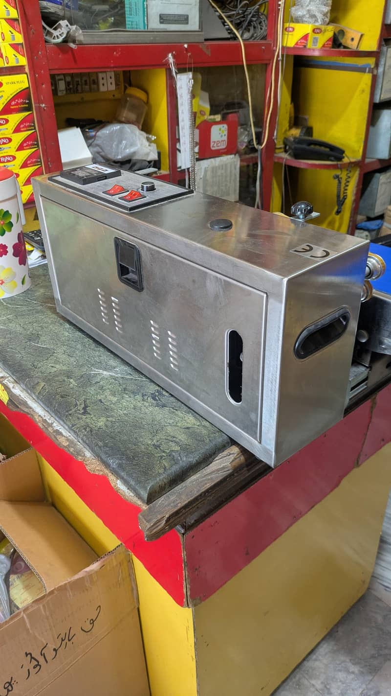 SEALING MACHINE 1