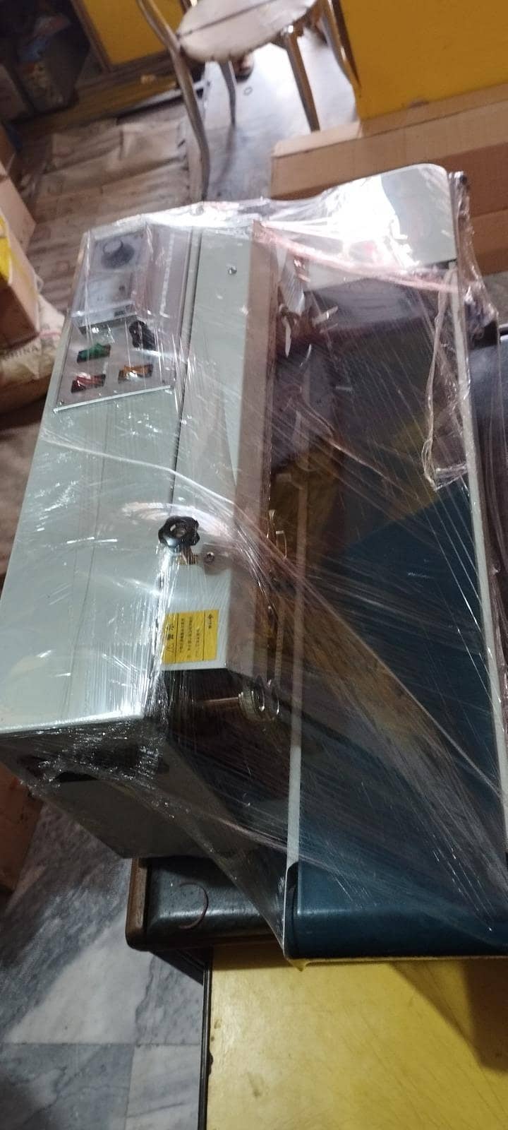 SEALING MACHINE 6