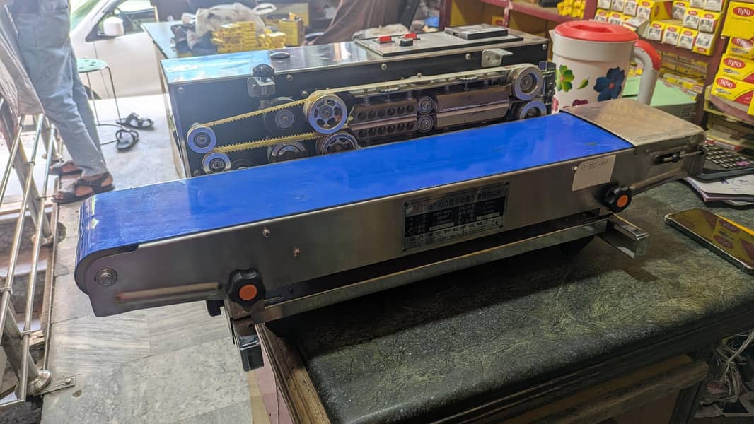 SEALING MACHINE 8