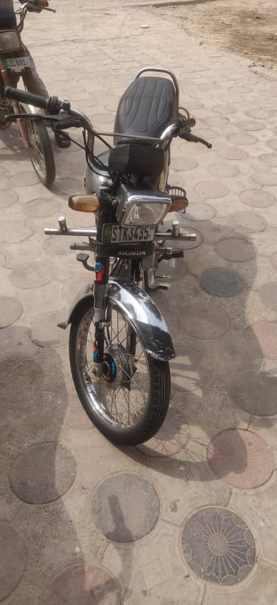 Honda CD 70 all paper clear & biomatric on the spot