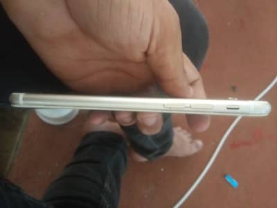 Apple iPhone 6