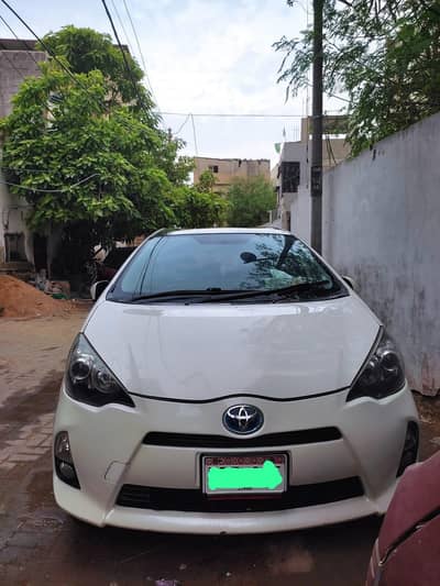 Toyota Aqua 2012