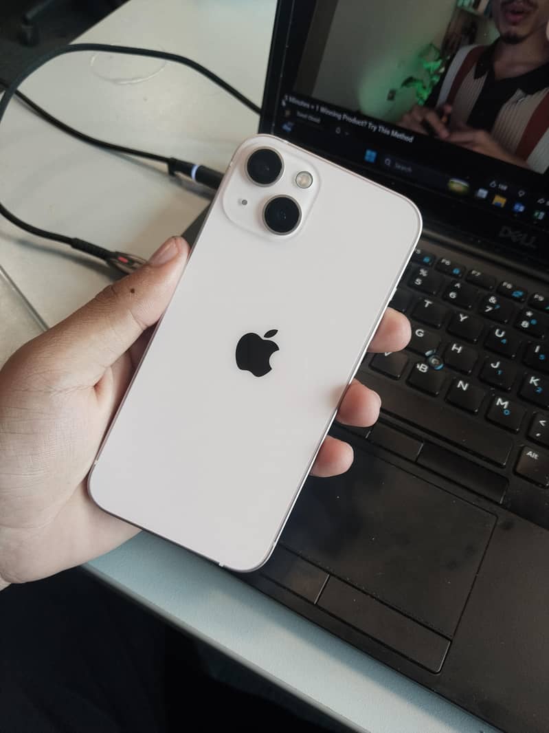 Apple iPhone 13 2