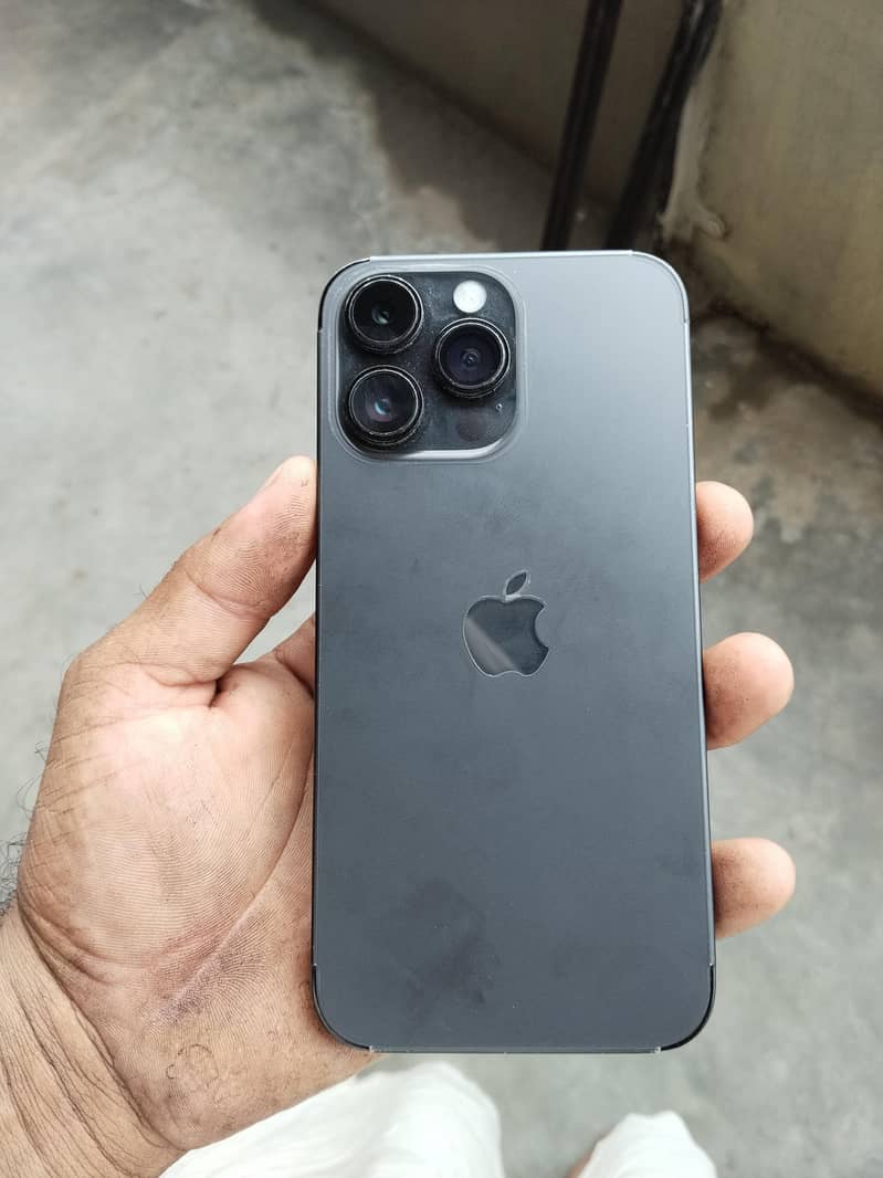Apple iPhone 14 Pro Max 3
