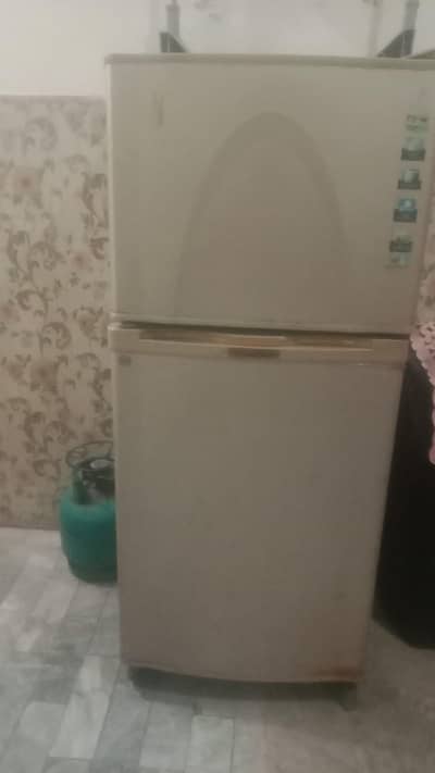 Refrigerator