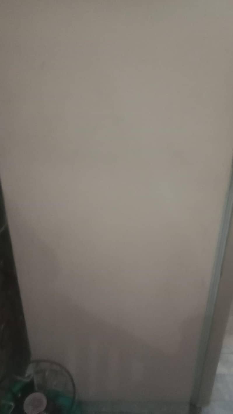 Refrigerator 4