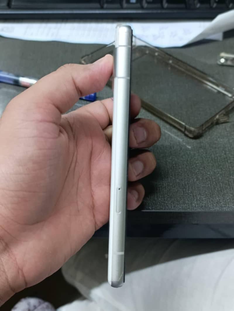 Google Pixel 7a 2