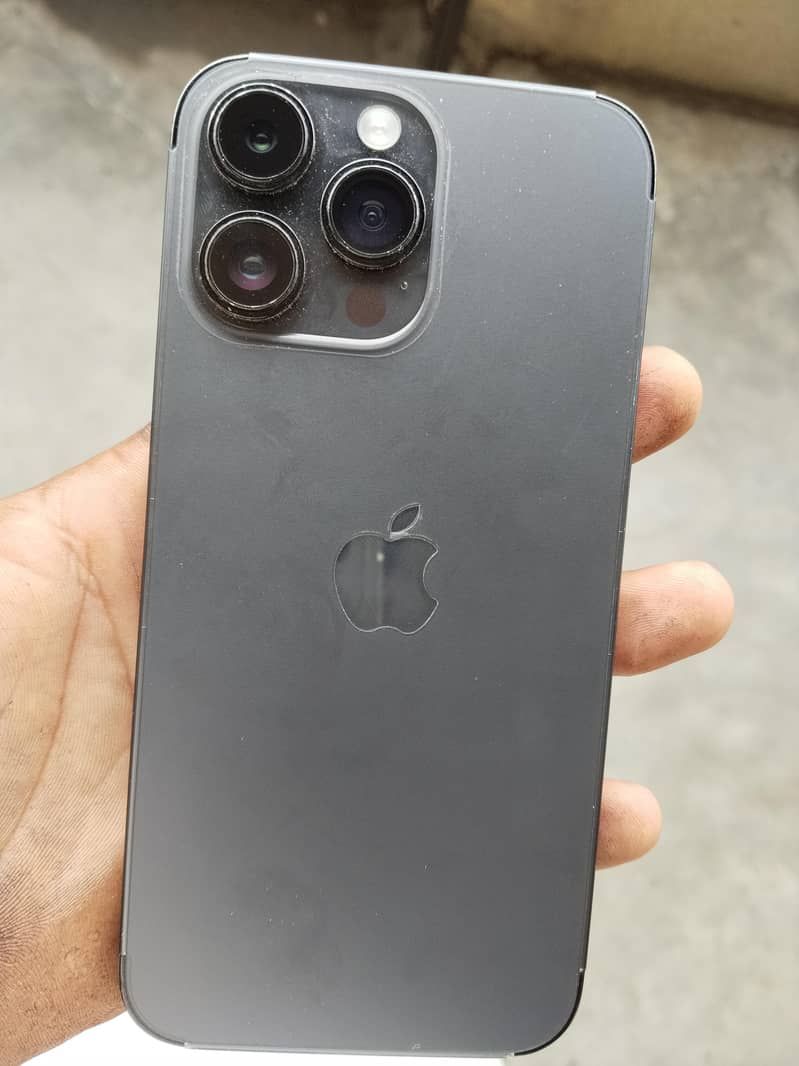 Apple iPhone 14 Pro Max 4