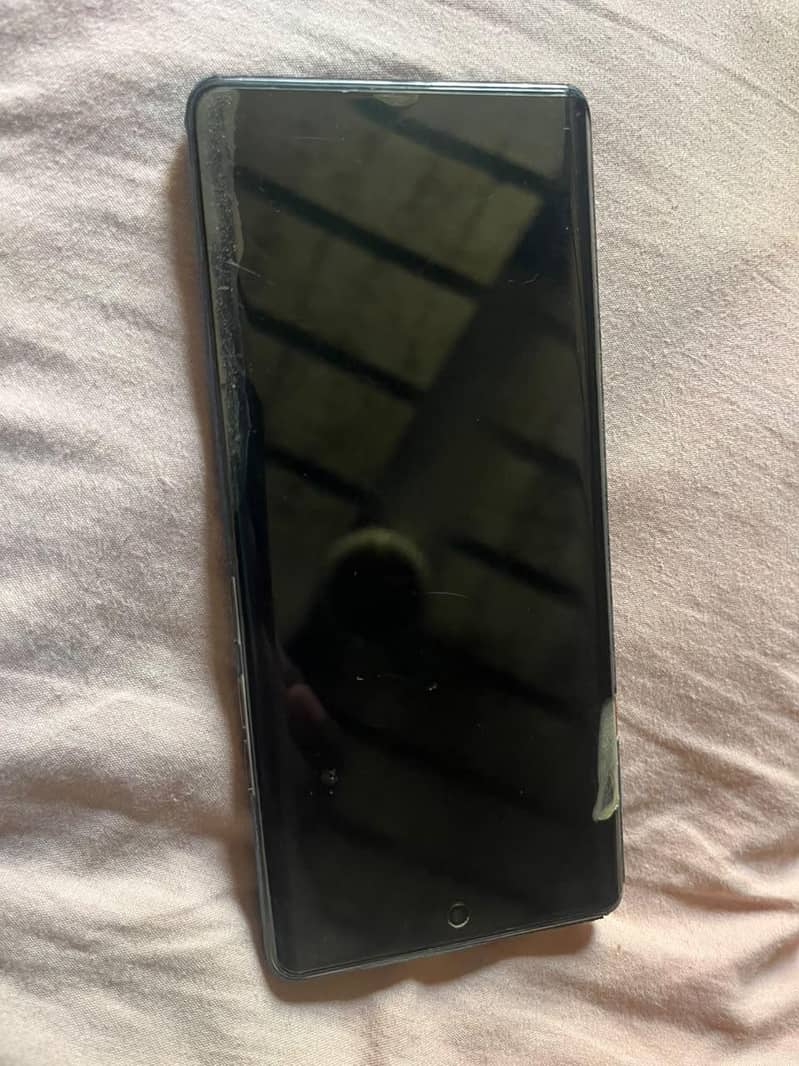 Tecno CAMON 40 Pro 1