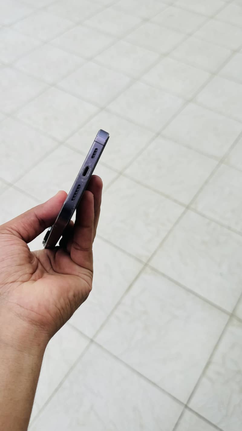 Apple iPhone 14 Pro Max 4