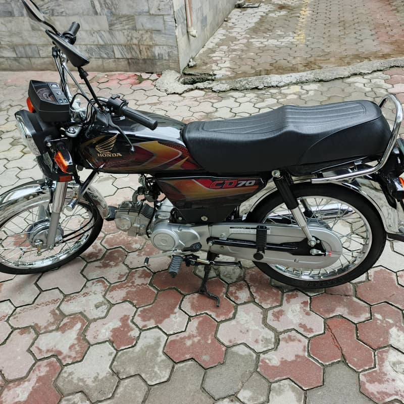 CD-70 8