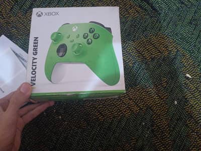 XSX VELOCITY GREEN CONTROLLER