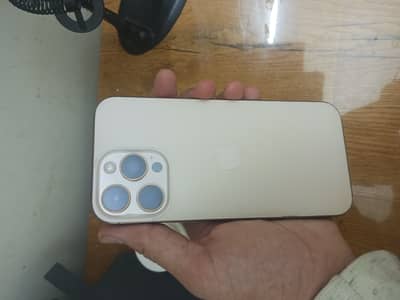 Apple iPhone 16 Pro Max