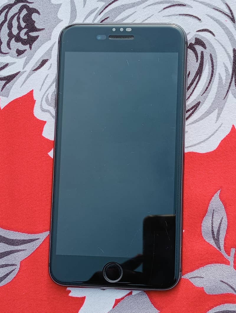 Apple iPhone 8 Plus 2