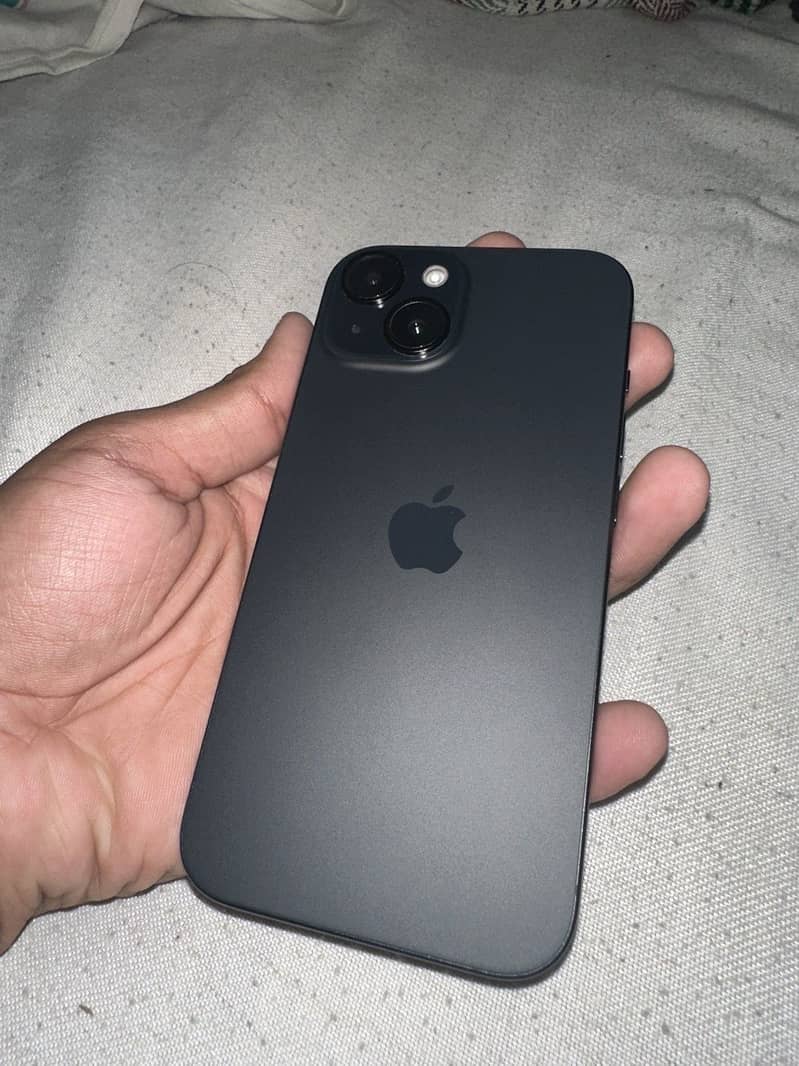 Apple iPhone 15 6