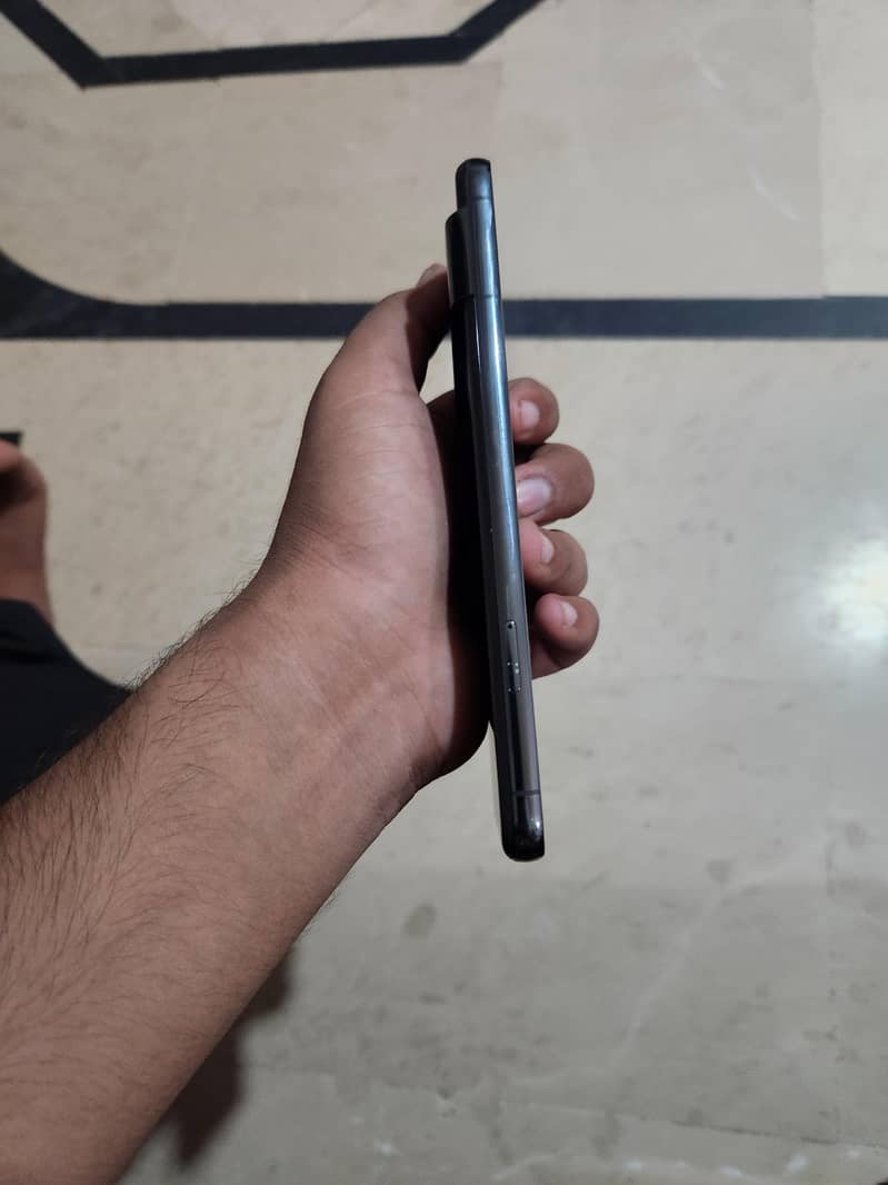 Google pixel 8 pro 3