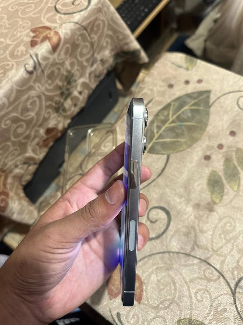 Apple iPhone 13 Pro 6