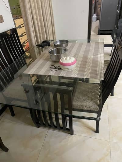 Elegant 6-Seater Dining Table Set – Excellent Condition