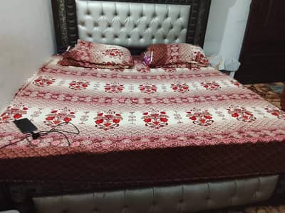 king size bed 3 steater sofa