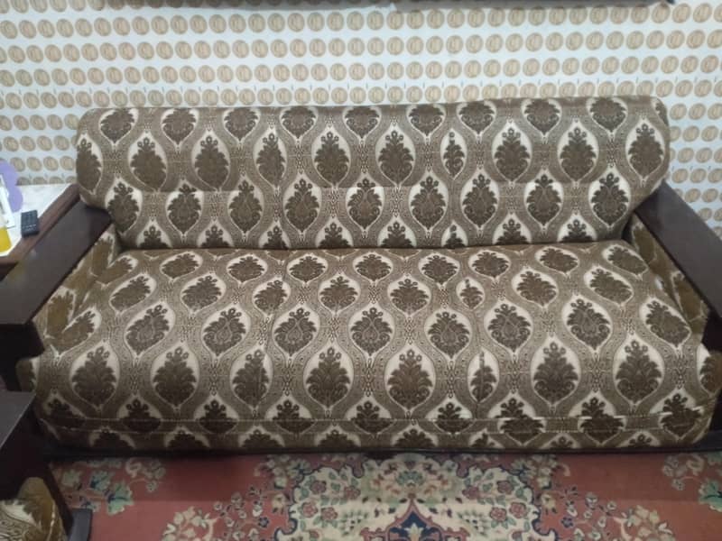 seven seter sofa 1
