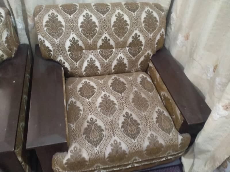 seven seter sofa 2