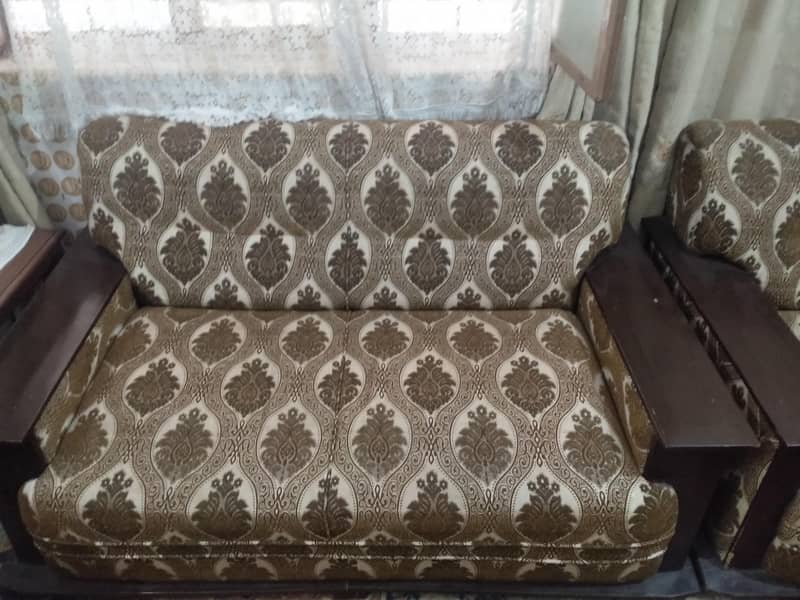 seven seter sofa 3