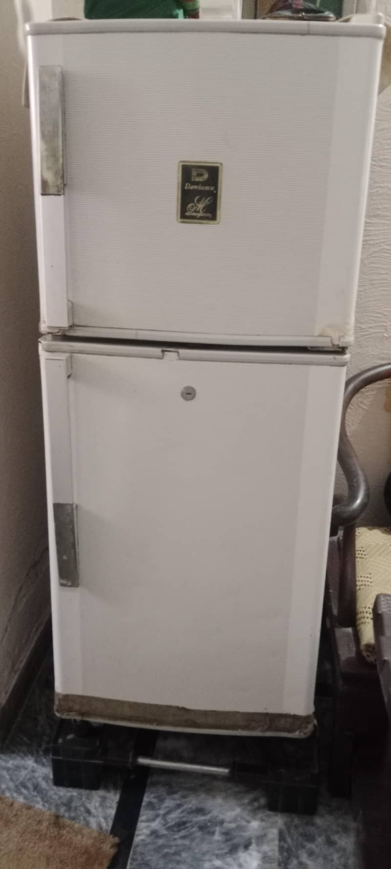 Refrigerator 0