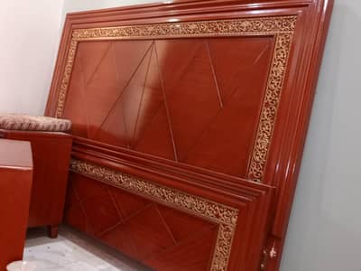wooden bed set 1 month used for sale